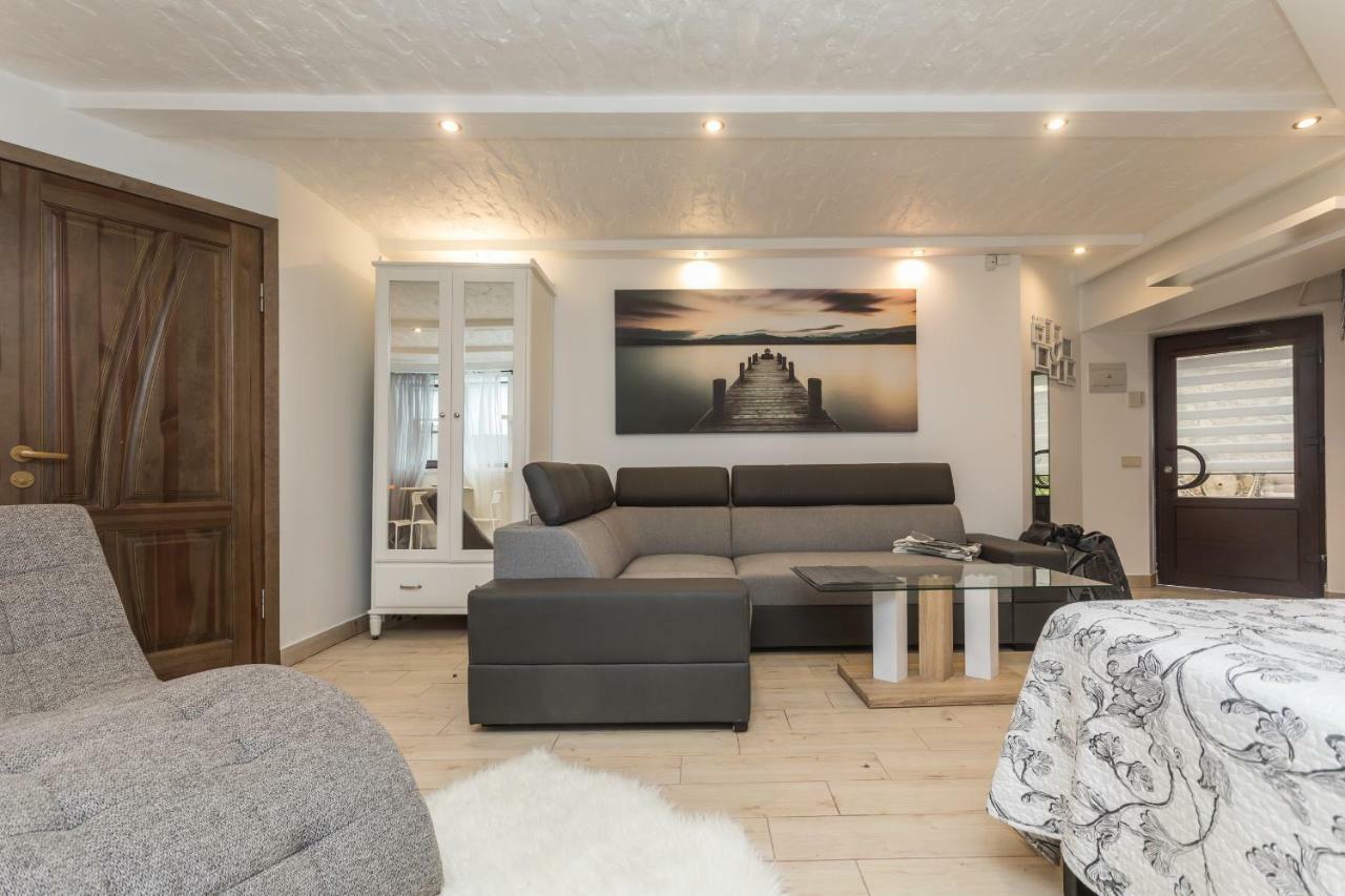 Leilighet Trys Apartamentai *