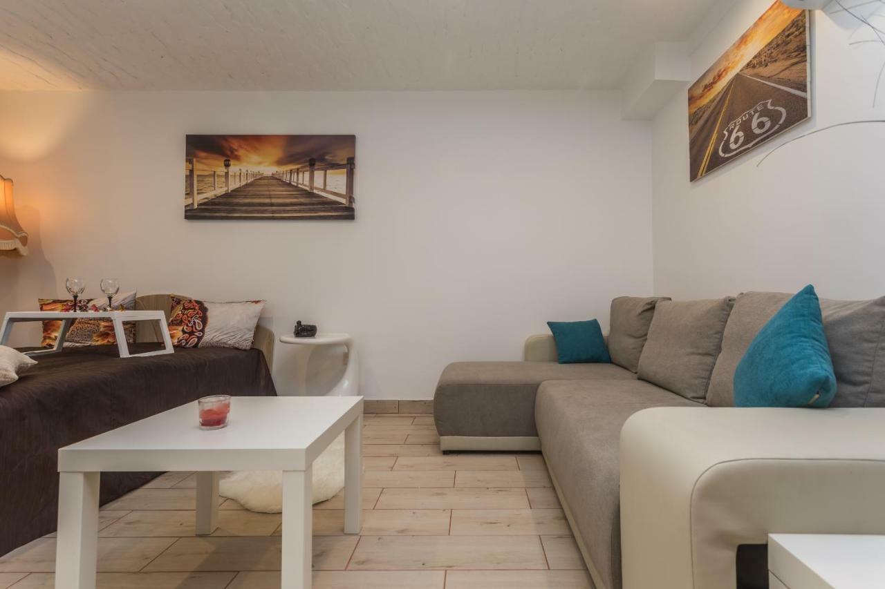 Leilighet Trys Apartamentai Palanga
