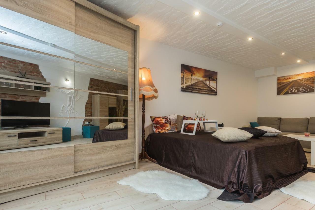 Leilighet Trys Apartamentai